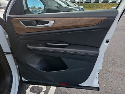 New 2026 Volkswagen Atlas SE image 27