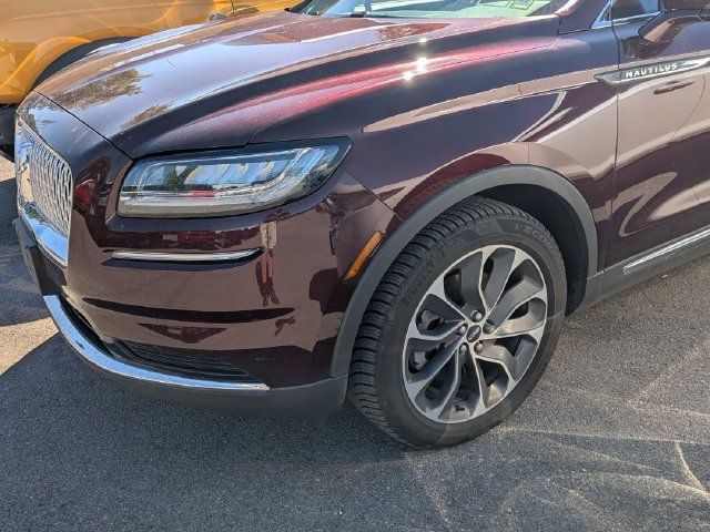 Used 2023 Lincoln Nautilus Reserve w/ Luxury Package AWD/4WD image 9