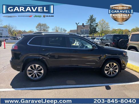 Used 2019 Jeep Cherokee Overland AWD/4WD image 12