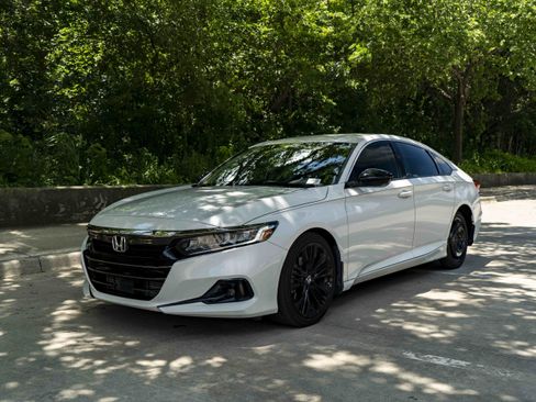Used 2021 Honda Accord Sport Special Edition image 5