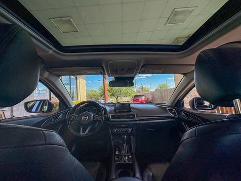 Used 2017 MAZDA MAZDA3 Grand Touring FWD image 27