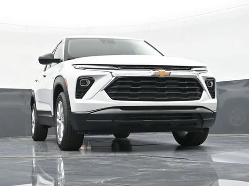 New 2026 Chevrolet TrailBlazer LS w/ LS Convenience Package FWD image 49