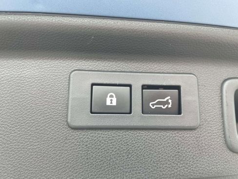 Used 2019 Subaru Forester Premium image 11