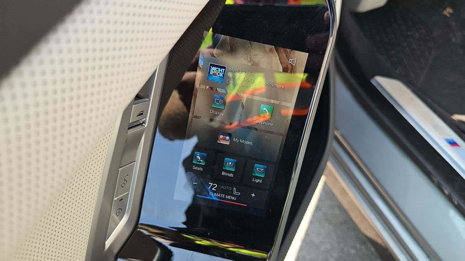 Used 2023 BMW i7 xDrive60 AWD/4WD image 12