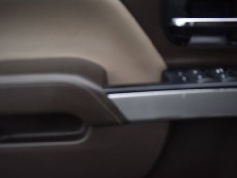 Used 2015 Chevrolet Silverado 2500 LTZ image 10