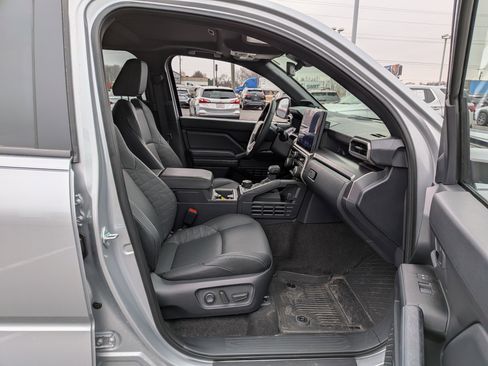 Used 2025 Toyota 4Runner TRD Off-Road Premium image 23