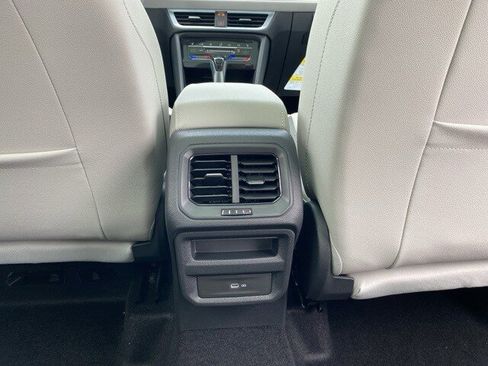 New 2025 Volkswagen Taos SE image 64