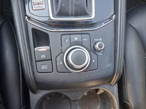 Used 2018 MAZDA CX-5 Touring w/ Preferred Equipment Package AWD/4WD image 13