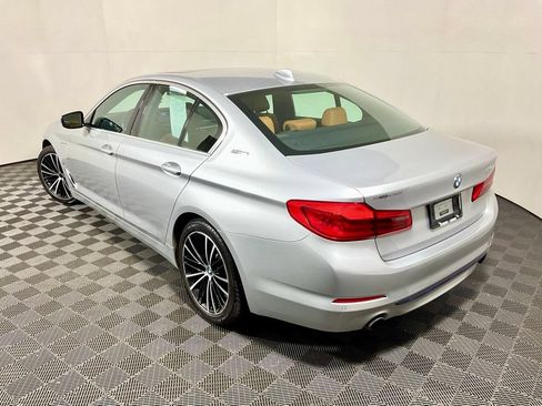 Used 2019 BMW 530e xDrive w/ Convenience Package AWD/4WD image 15