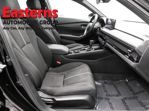 Used 2025 Honda Accord Sport image 23