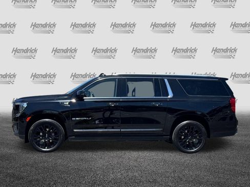 Used 2023 GMC Yukon XL Denali Ultimate AWD/4WD image 8