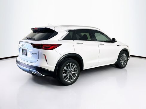 Used 2023 INFINITI QX50 Luxe FWD image 9