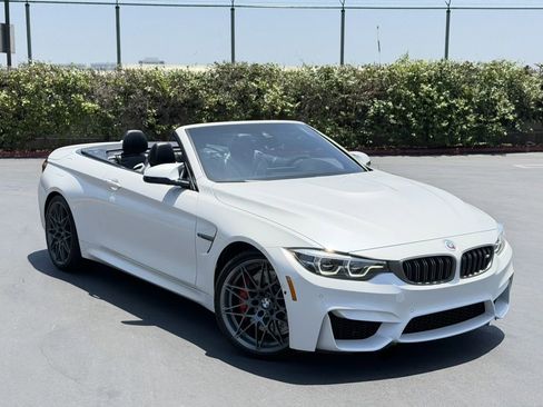 Used 2019 BMW M4 Convertible w/ Competition Package RWD image 3
