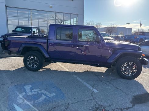 New 2026 Jeep Gladiator Mojave AWD/4WD image 37