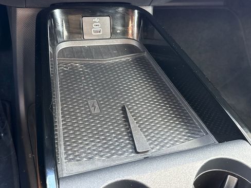 Certified 2025 Ford Mustang Mach-E Premium image 23