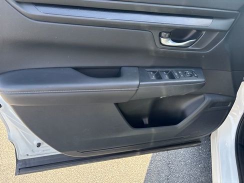 Used 2024 Honda CR-V EX image 15