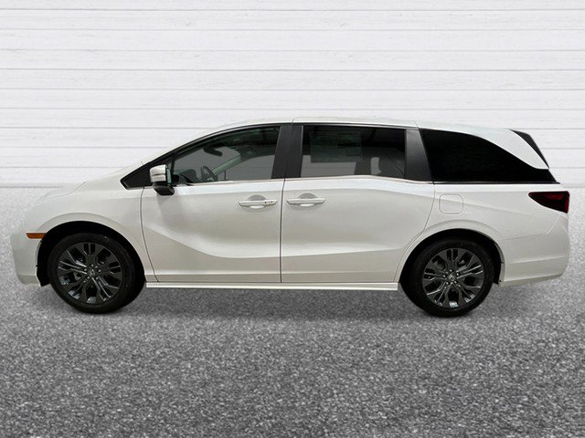 New 2027 Honda Odyssey Touring image 3