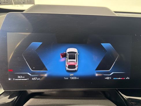 Certified 2025 BMW X1 xDrive28i w/ Technology Package image 12