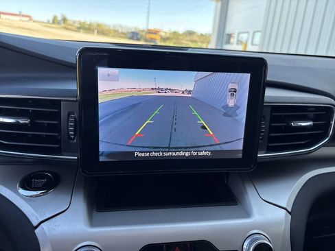 Used 2022 Ford Explorer XLT w/ Equipment Group 202A image 35