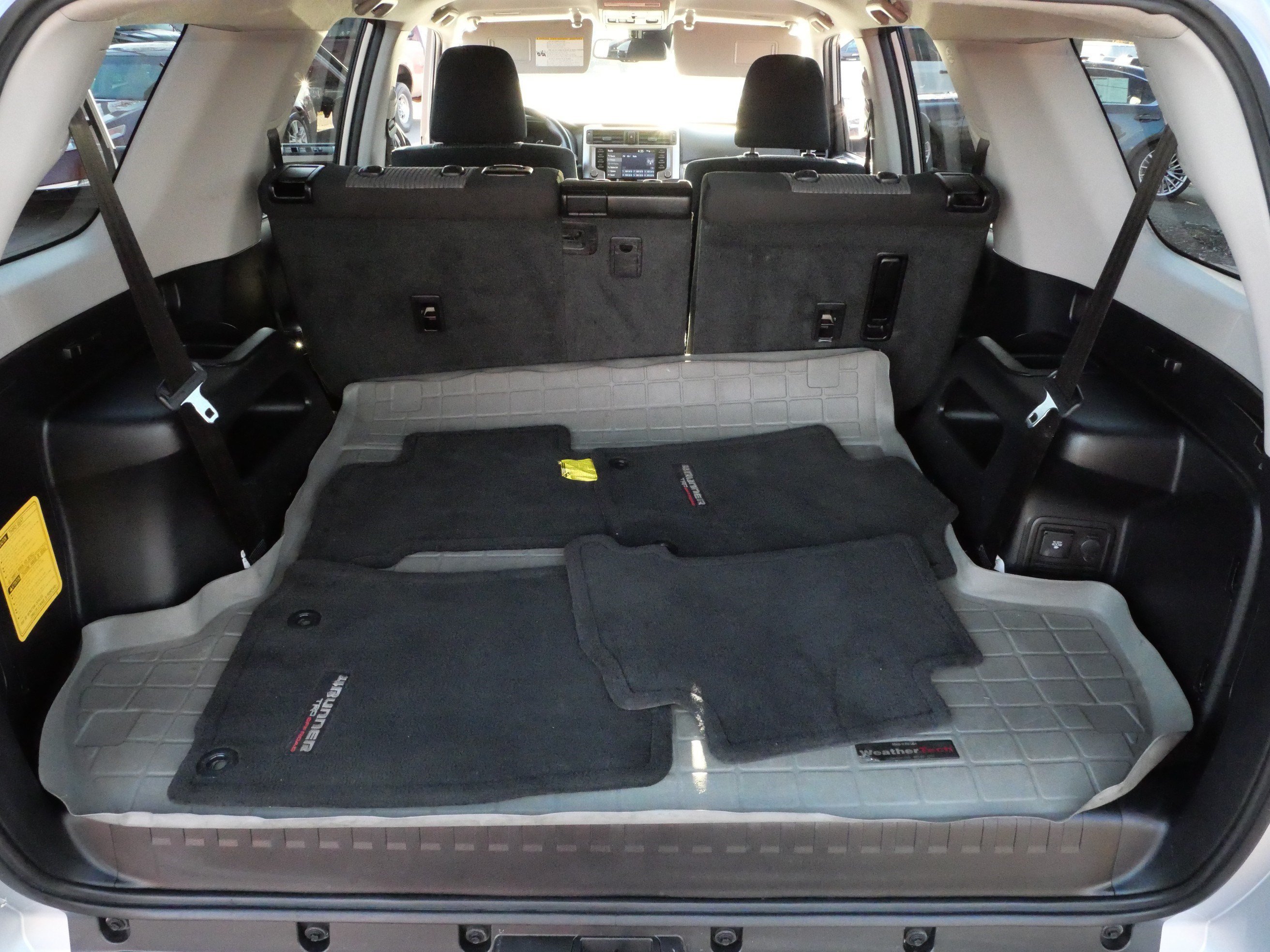 Used 2023 Toyota 4Runner SR5 AWD/4WD image 18
