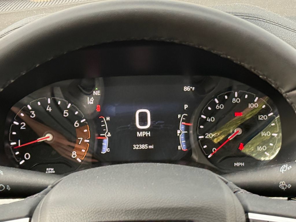 Used 2025 Jeep Compass Limited AWD/4WD image 23