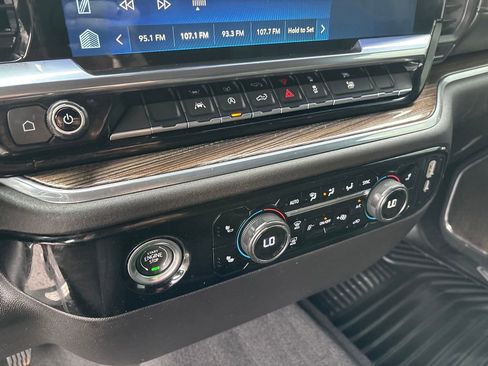 Used 2024 Chevrolet Silverado 1500 RST w/ Protection Package RWD image 18