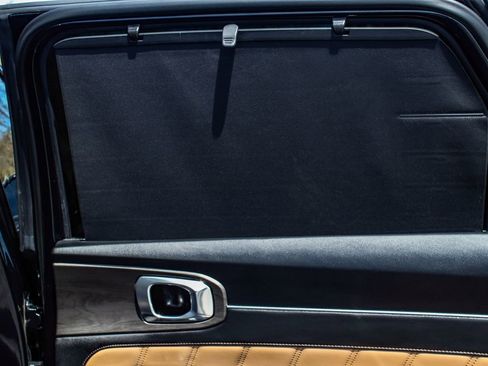 Used 2024 Kia Sorento SX Prestige w/ Olive Brown Leather Package image 13