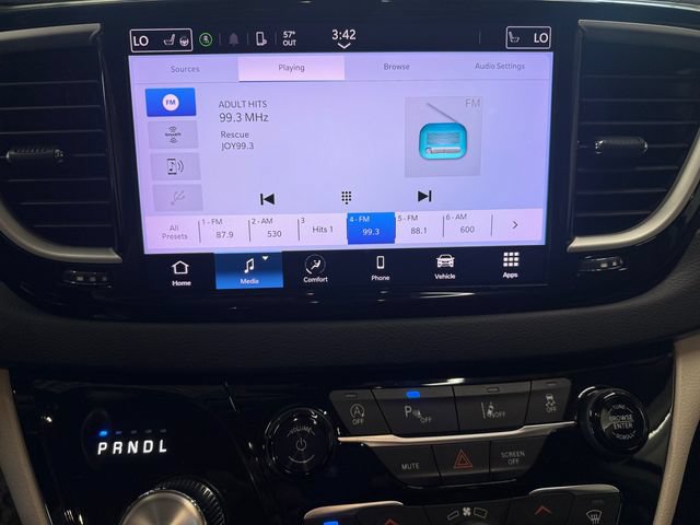 Used 2023 Chrysler Pacifica Touring-L FWD image 6
