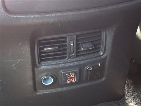 Used 2023 Nissan Titan PRO-4X image 11