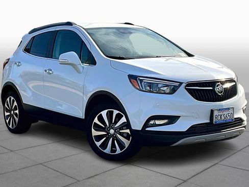 Used 2018 Buick Encore Preferred image 2