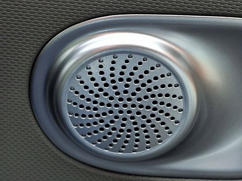 Certified 2024 Hyundai Elantra SE image 31