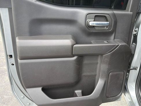 Used 2025 Chevrolet Silverado 1500 Custom AWD/4WD image 17