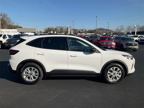 New 2026 Ford Escape Active w/ Cold Weather Package image 4