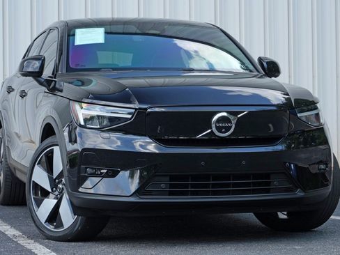Used 2022 Volvo C40 P8 Recharge Ultimate AWD/4WD image 2
