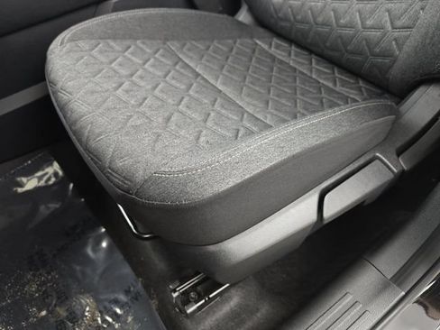 Used 2026 Nissan Kicks SV FWD image 28