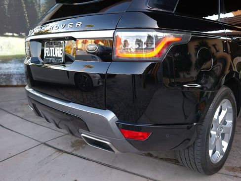Used 2018 Land Rover Range Rover Sport HSE AWD/4WD image 40