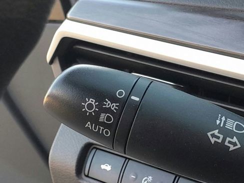 Used 2025 Nissan Altima 2.5 SV image 27