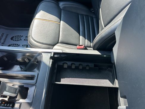 Used 2022 Ford F150 Platinum w/ Equipment Group 701A High image 36