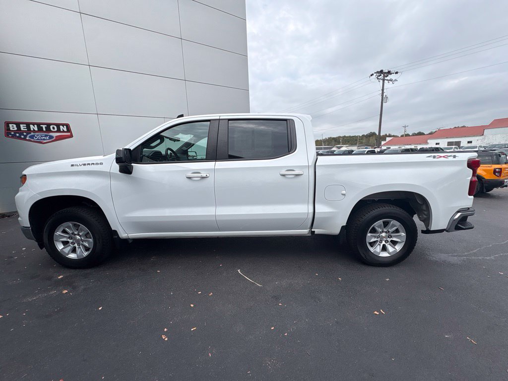 Used 2025 Chevrolet Silverado 1500 LT AWD/4WD image 5
