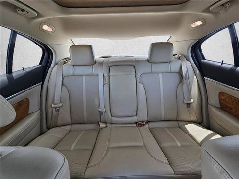 Used 2012 Lincoln MKS FWD image 15