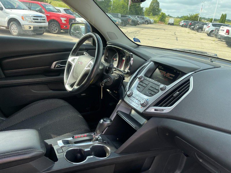 Used 2016 GMC Terrain SLE w/ Convenience Package AWD/4WD image 3