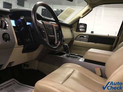 Used 2017 Ford Expedition Limited w/ Equipment Group 301A AWD/4WD image 24