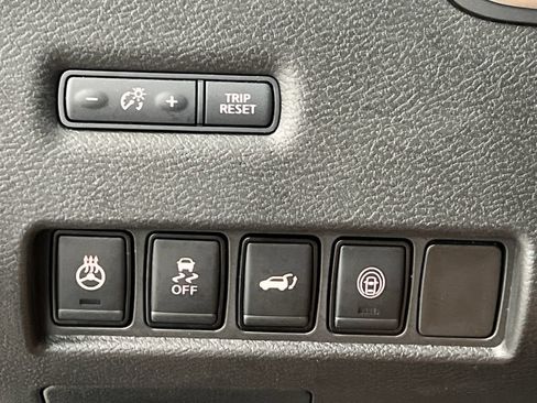 Used 2024 Nissan Murano SL FWD image 46