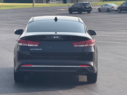 Used 2018 Kia Optima LX w/ Convenience Package FWD image 4