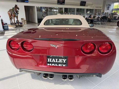 Used 2009 Chevrolet Corvette Convertible w/ Preferred Equipment Group RWD image 25