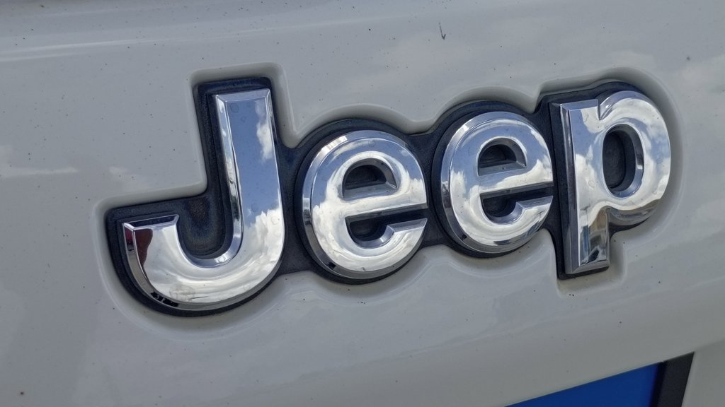 Used 2021 Jeep Compass Latitude AWD/4WD image 11
