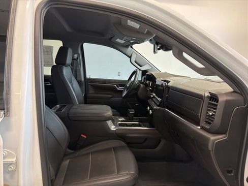 Used 2024 GMC Sierra 1500 SLT w/ SLT Premium Package AWD/4WD image 36