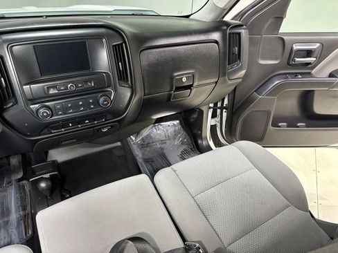 Used 2018 Chevrolet Silverado 1500 W/T w/ Trailering Package AWD/4WD image 20