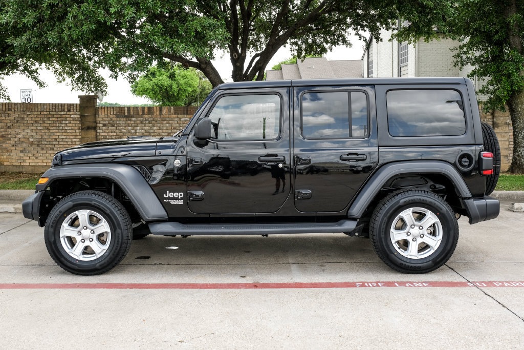 Used 2021 Jeep Wrangler Unlimited Sport AWD/4WD image 21