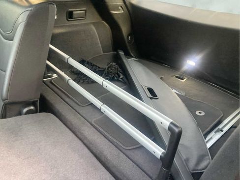 Used 2025 Cadillac XT5 Premium Luxury image 16